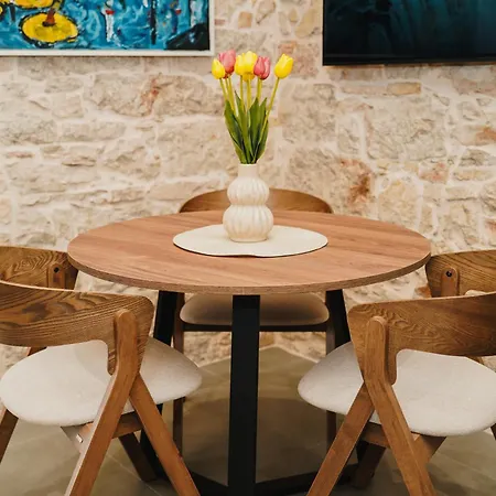 Little Gem בית הארחה זאדאר