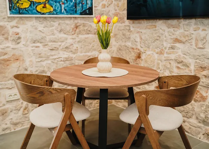 Little Gem בית הארחה זאדאר