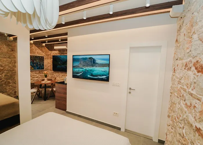 בית הארחה Little Gem